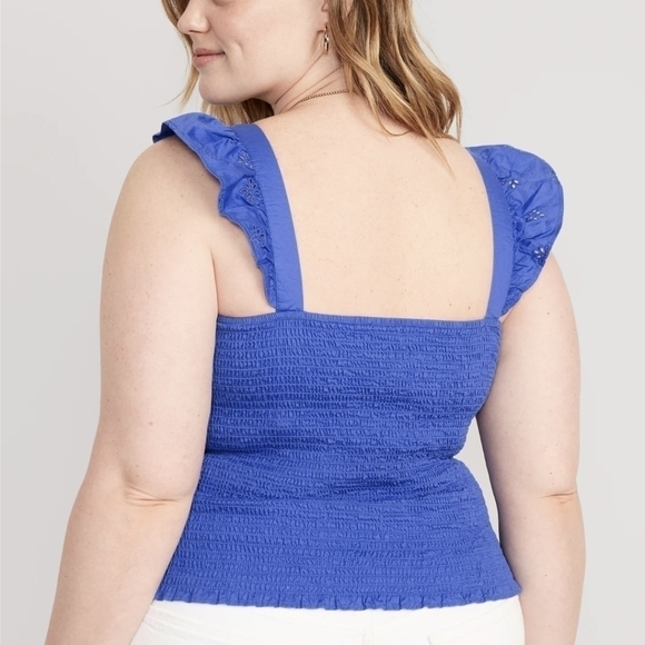 🆕 3X • Old Navy • Fitted Ruffle-Trim Smocked Cropped Top - Picture 2 of 5